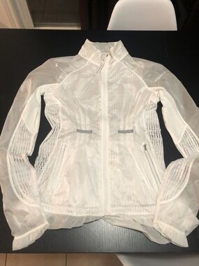 Lu Lu Lemon Lightweight White Women's Zip Windbreaker Jacket